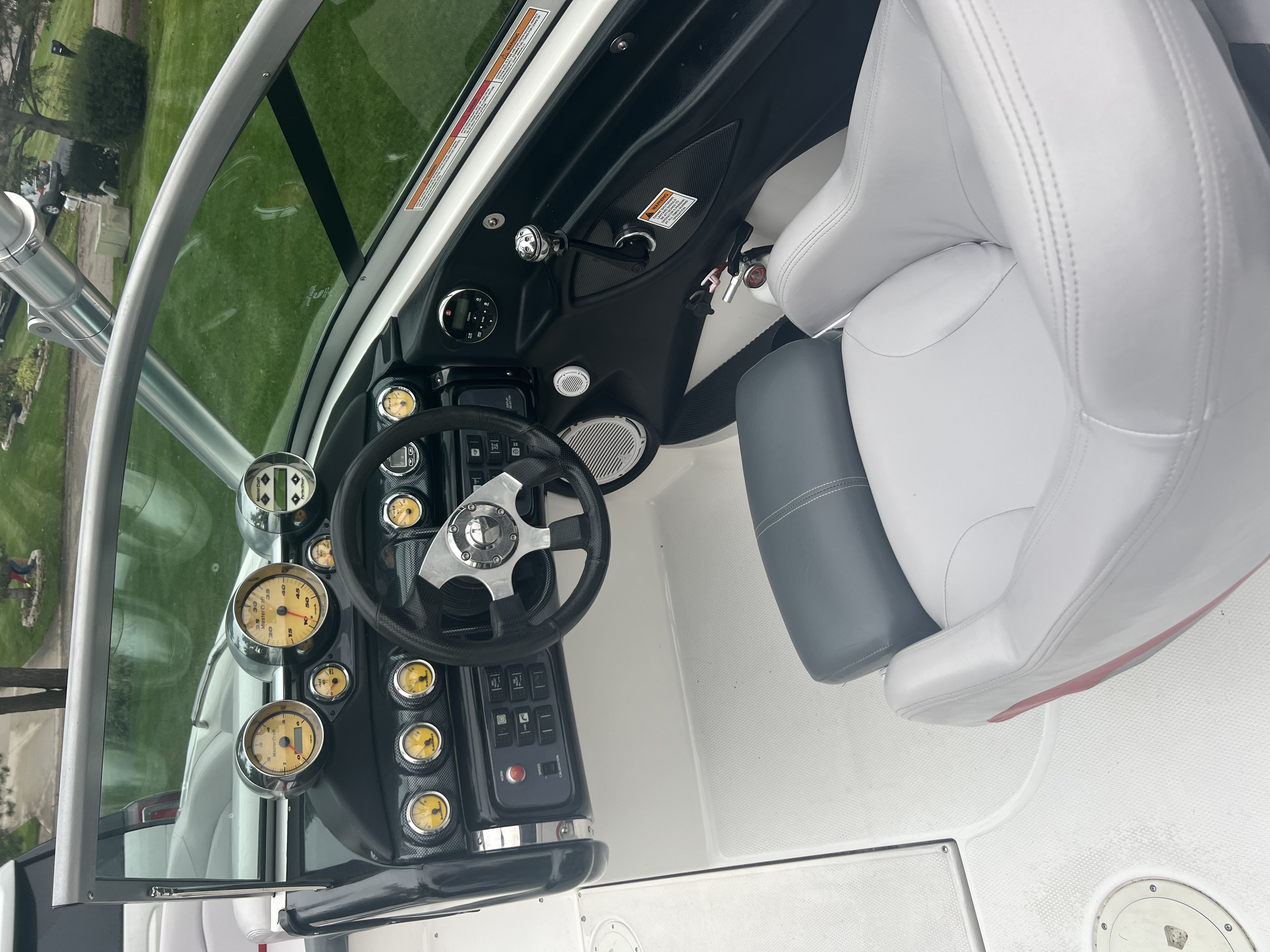 2005 Mastercraft X-Star Wakeboard Boat